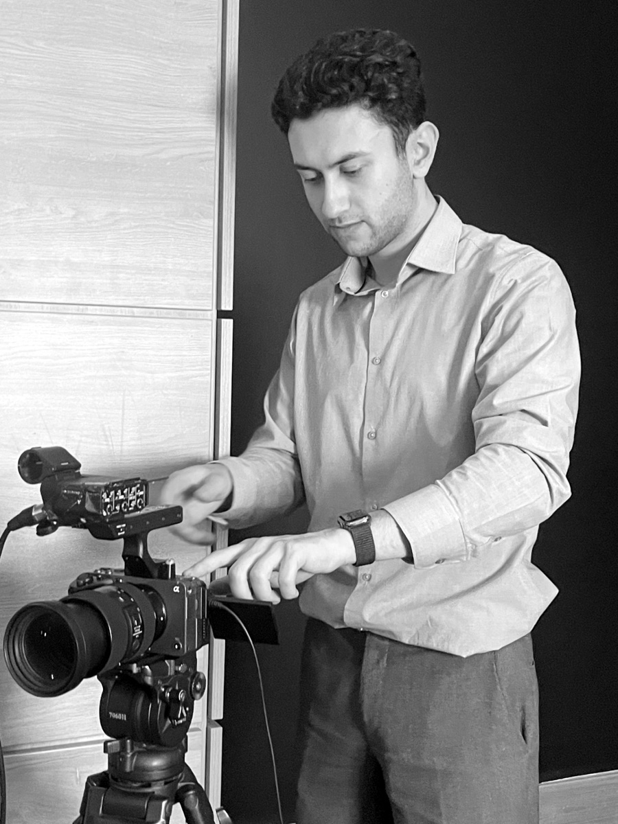 Harry Paul filming on set